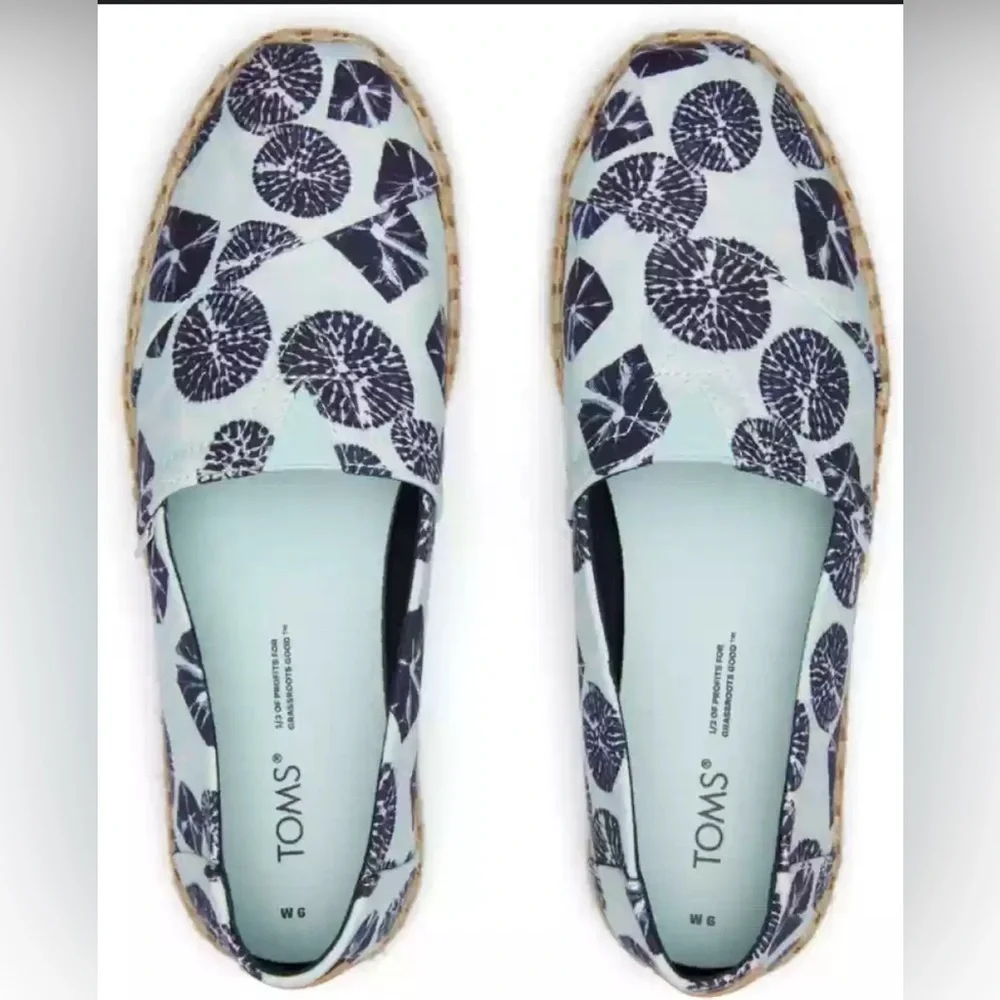 Tom’s Women ALPARGATA ROPE ESPADRILLE Flats Size 6.5 Blue Bohemian Granola Girl